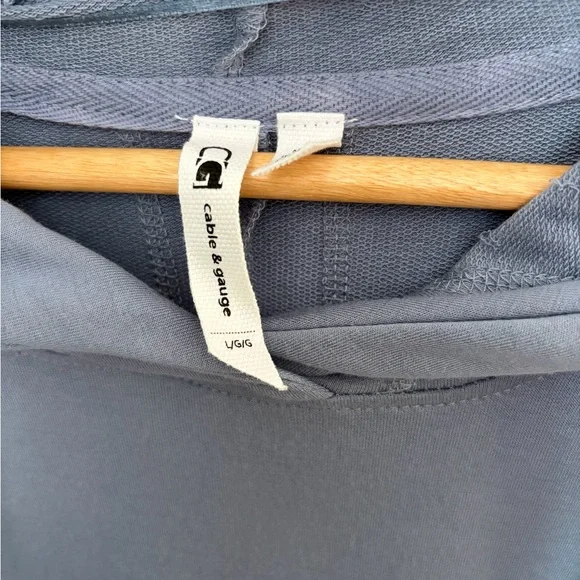 Cable & Gauge Short-Sleeve Hooded Mini Dress in Slate Blue - Picture 2 of 4